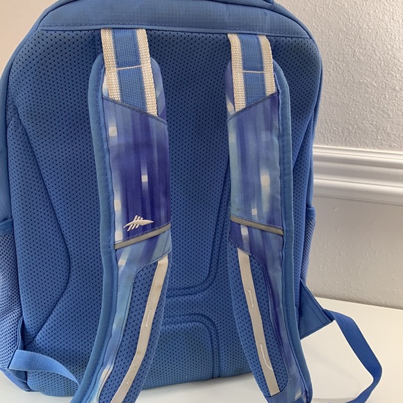 Great quality pack pack. Could use a good cleaning - Picture 4 of 6